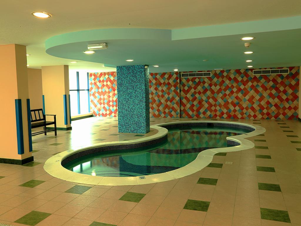 Arcadia Hotel Suites Шарджа Екстер'єр фото