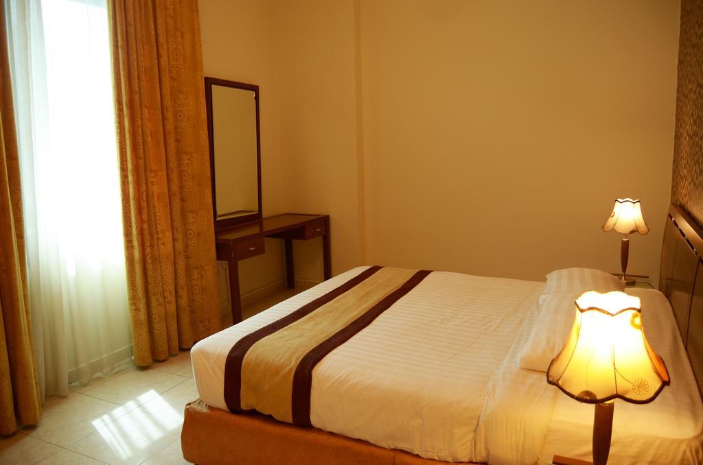 Arcadia Hotel Suites Шарджа Екстер'єр фото
