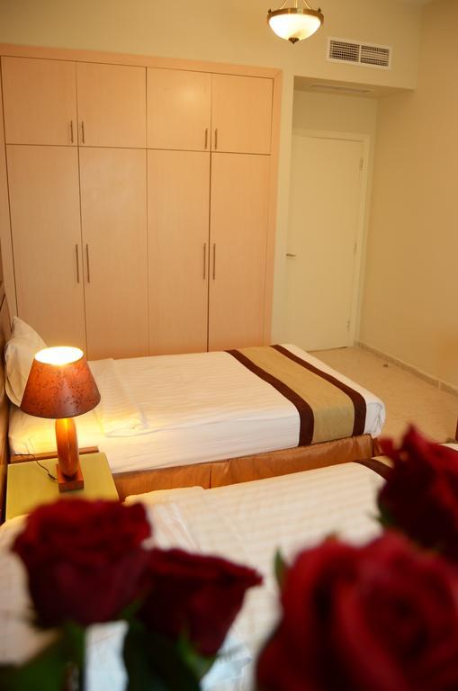 Arcadia Hotel Suites Шарджа Екстер'єр фото